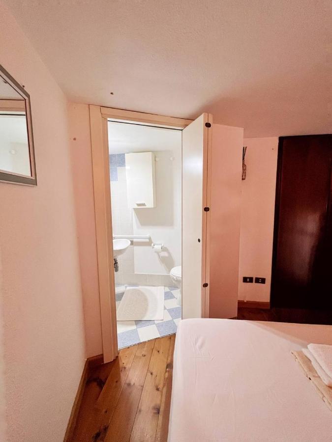 Domus Myoho Apartman Cagliari Kültér fotó