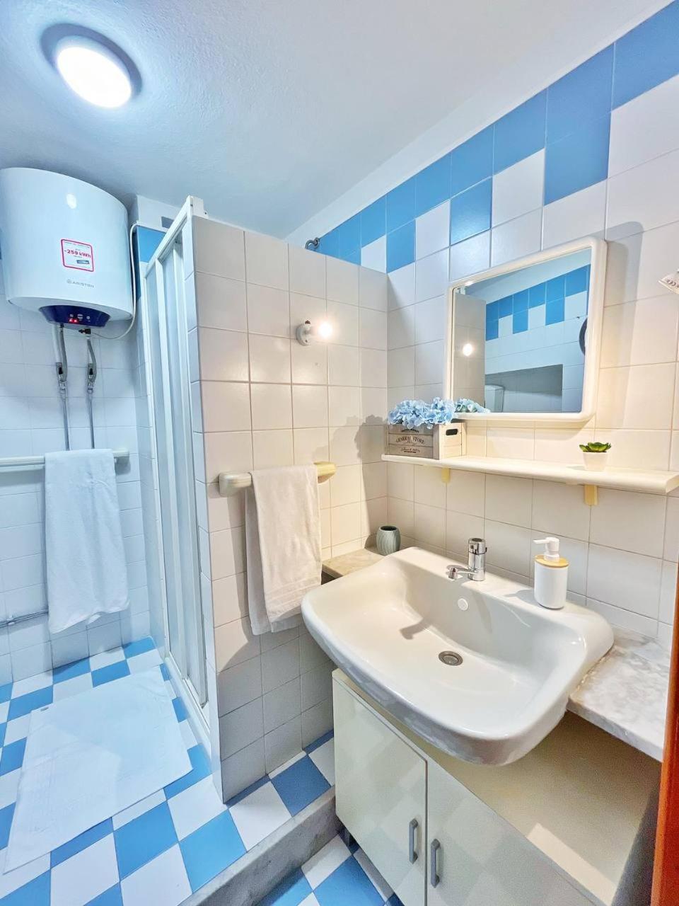 Domus Myoho Apartman Cagliari Kültér fotó